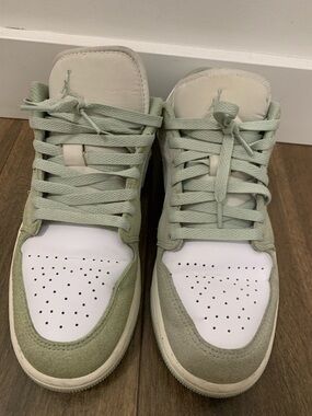 Nike air Jordan Low Top Sneaker in Sage Green and White size 9.5